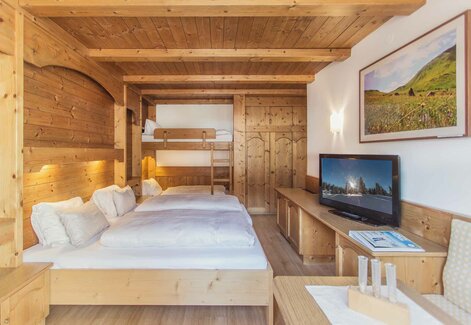 Doppelzimmer Comfort für Familie im Hotel Hohe Burg in Trins